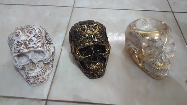 skull resin statue