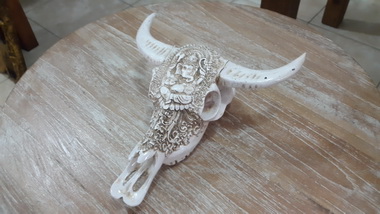 skull resin statue