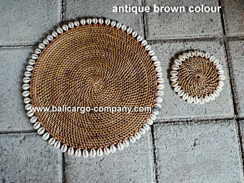 woven placemat