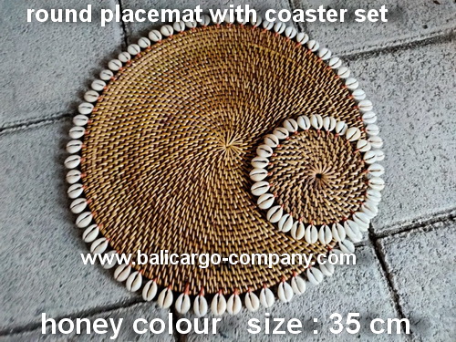round placemat