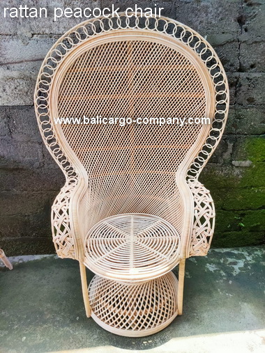 rattan peacock chair