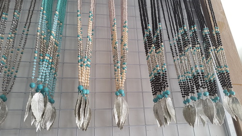 beads necklace