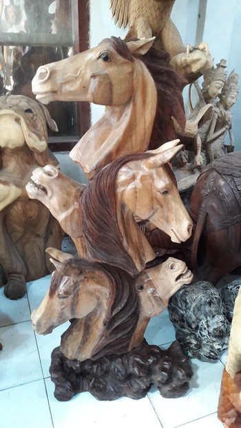 animal wood statue