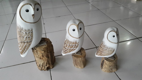 animal wood statue