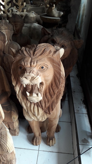 animal wood statue