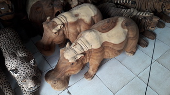 animal wood statue