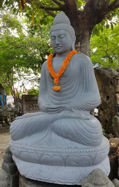 garden statue