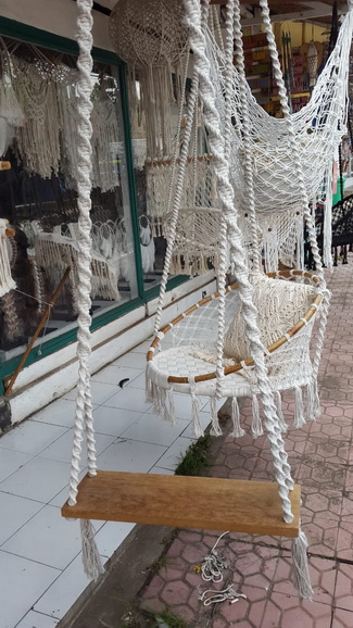 macrame swing Bali