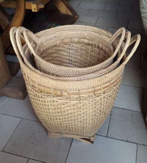 rattan dustbin