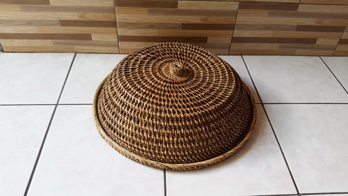 rattan tray