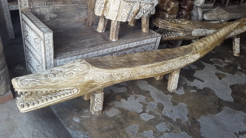 crocodile bench