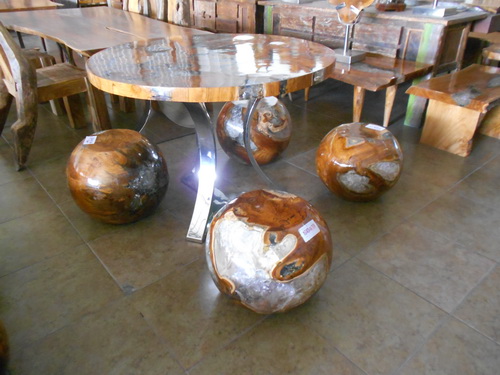 wood stool